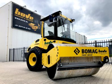 Nieuwe Bomag goed(bewerkt) Nieuwe Bomag goed(bewerkt)